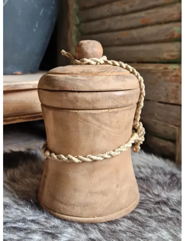 Handgemaakte houten pot 2