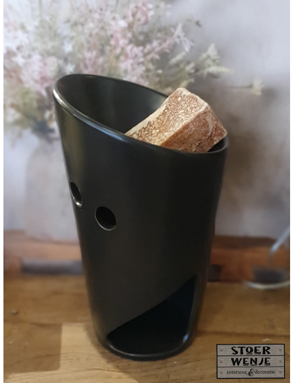 Stenen zwarte brander