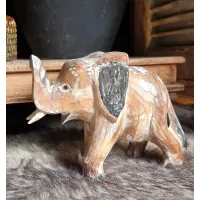 Houtsnijwerk olifant