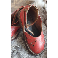 Vintage rode kinderschoentjes