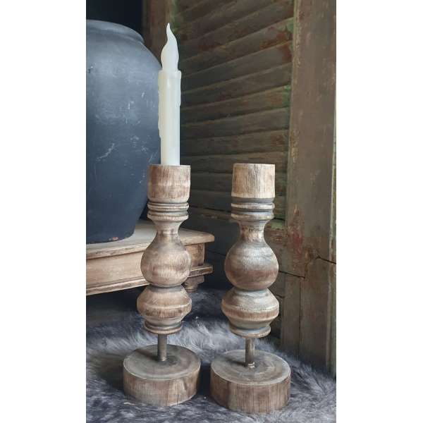 Set houten kandelaren