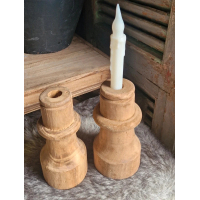 Set robuuste houten kandelaren