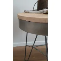 Bijzettafel van mangohout met metalen frame